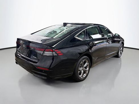 Used 2023 Honda Accord EX-L image 9