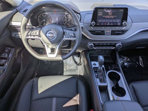 New 2025 Nissan Altima 2.5 SR image 25