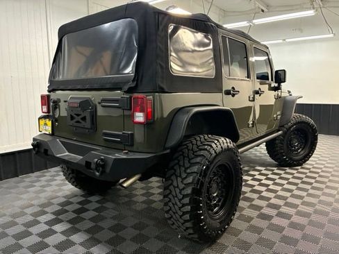 Used 2015 Jeep Wrangler Unlimited Sport w/ Quick Order Package 24S AWD/4WD image 4