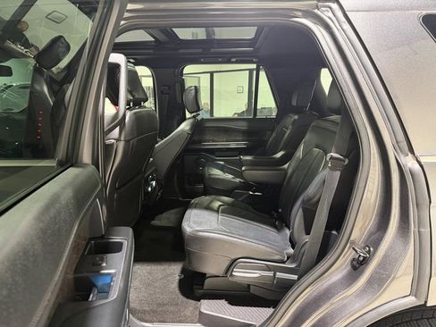 Used 2018 Ford Expedition Limited w/ Equipment Group 301A image 14