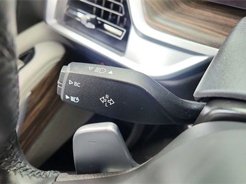 Used 2023 BMW X7 xDrive40i w/ M Sport Package image 46