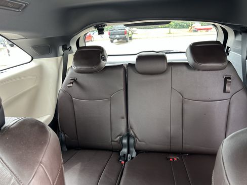 Certified 2023 Toyota Sienna Platinum AWD/4WD image 22