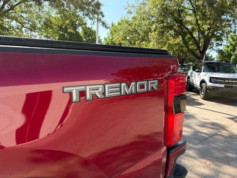 Used 2024 Ford F350 Lariat w/ Lariat Ultimate Package AWD/4WD image 12