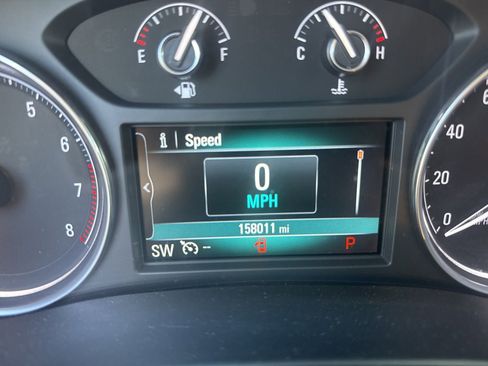 Used 2018 Buick Enclave Essence image 4