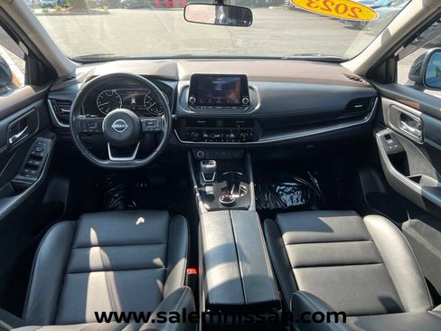 Used 2023 Nissan Rogue SV w/ SV Premium B Package AWD/4WD image 18