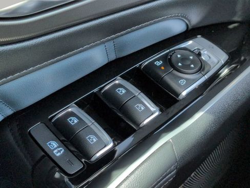 Certified 2025 Kia Sorento SX Prestige AWD/4WD image 30