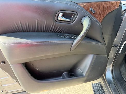 Used 2019 Nissan Armada Platinum w/ Captain's Chairs Package AWD/4WD image 10