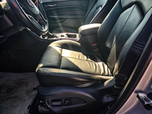 Used 2013 Cadillac SRX FWD image 10