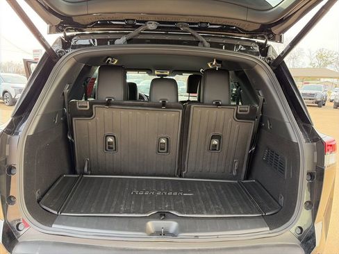 Certified 2025 Nissan Pathfinder Rock Creek image 10