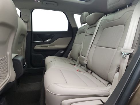 Used 2022 Lincoln Corsair Reserve w/ Sport Package image 23