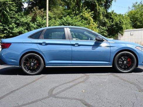 New 2026 Volkswagen Jetta GLI Autobahn FWD image 8