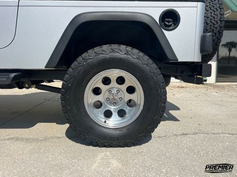 Used 2005 Jeep Wrangler Unlimited image 51