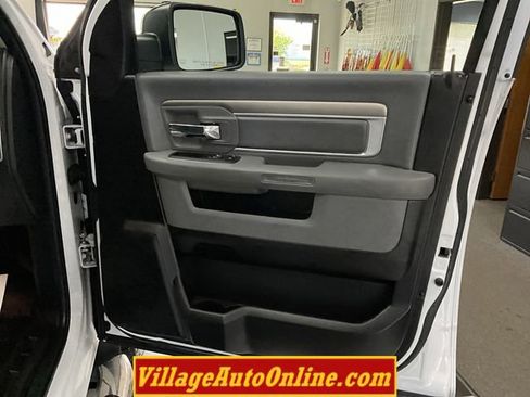 Used 2017 RAM 1500 Big Horn AWD/4WD image 34