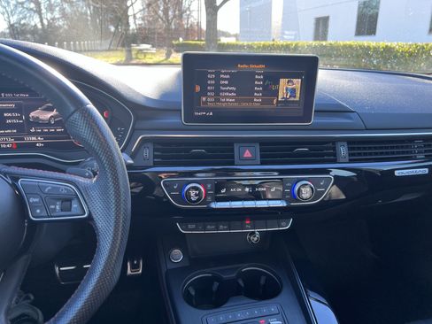 Used 2018 Audi A4 2.0T Premium Plus w/ Premium Plus Package image 18