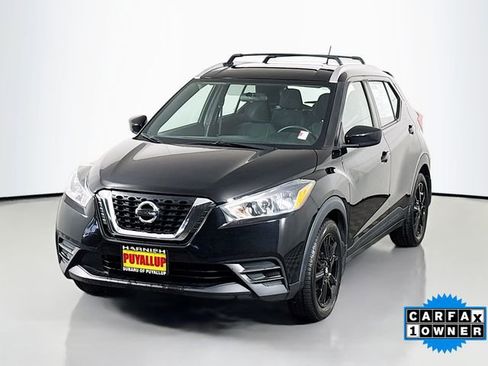 Used 2019 Nissan Kicks SV w/ Exterior Package image 3