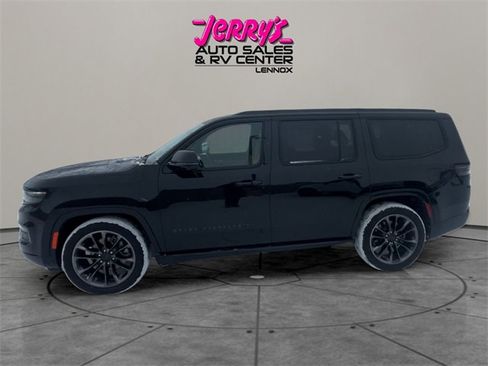 Used 2025 Jeep Grand Wagoneer Series III w/ Rear Seat Video Group 1 image 2