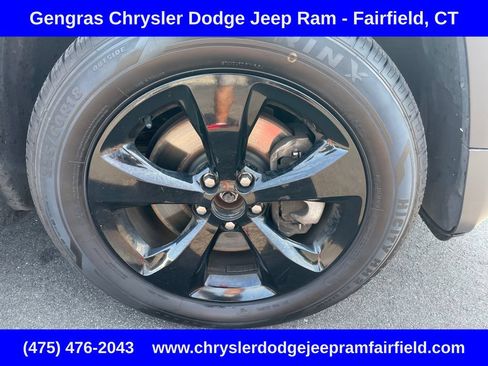 Used 2017 Jeep Cherokee High Altitude AWD/4WD image 9