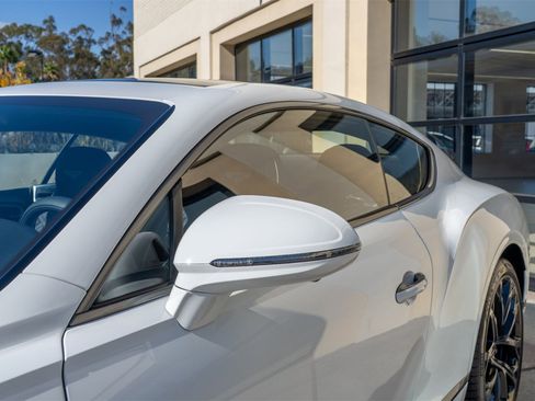 Used 2024 Bentley Continental GT Speed image 13