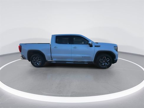 Used 2024 GMC Sierra 1500 SLT w/ SLT Premium Plus Package image 9