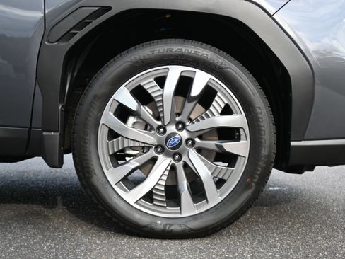 Used 2025 Subaru Forester Touring image 13