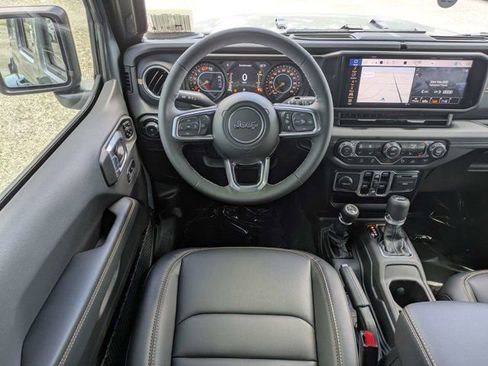 New 2026 Jeep Wrangler Unlimited Sahara AWD/4WD image 16