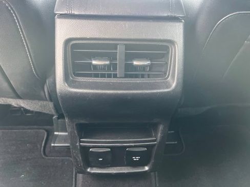Used 2017 Ford Edge SEL w/ Equipment Group 201A AWD/4WD image 19