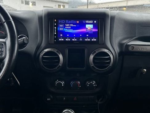 Used 2015 Jeep Wrangler Sport w/ Connectivity Group image 24