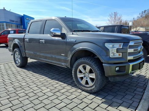 Used 2015 Ford F150 Platinum w/ Equipment Group 701A Luxury image 3