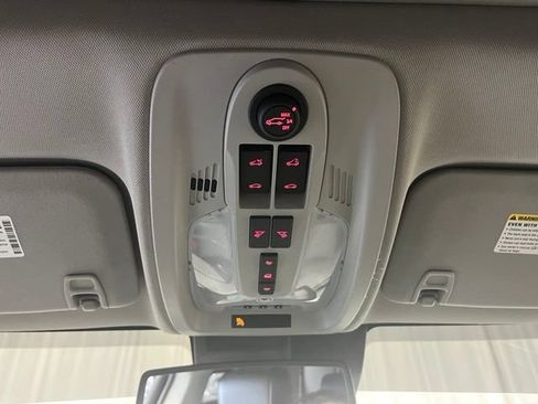 Used 2016 GMC Terrain SLT w/ Sun And Destination Package AWD/4WD image 18