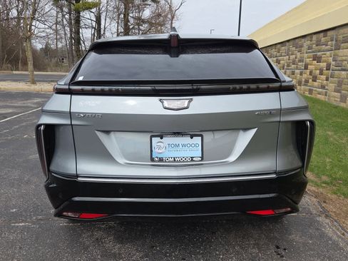 Used 2024 Cadillac Lyriq Luxury w/ LPO, Floor Liner Package image 8