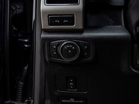 Used 2019 Ford F250 Lariat image 22