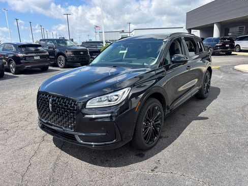 New 2026 Lincoln Corsair Grand Touring AWD/4WD image 3