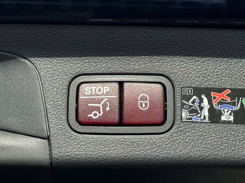 New 2025 Mercedes-Benz GLS 450 4MATIC image 14