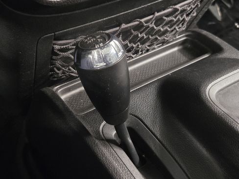 Used 2016 Jeep Wrangler Sahara w/ Connectivity Group image 20