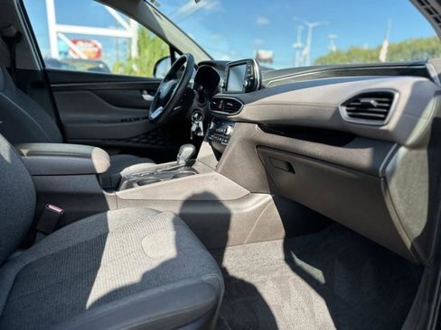 Used 2019 Hyundai Santa Fe SE image 23