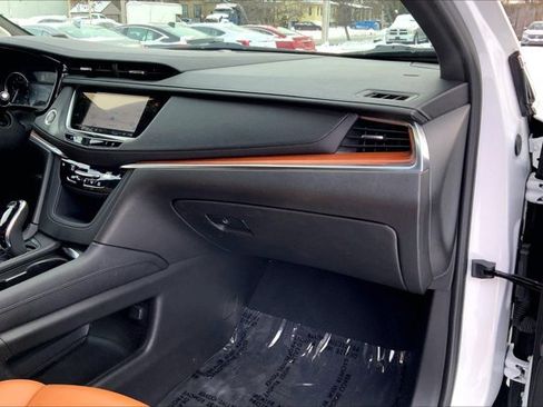 Used 2021 Cadillac XT5 Premium Luxury image 15