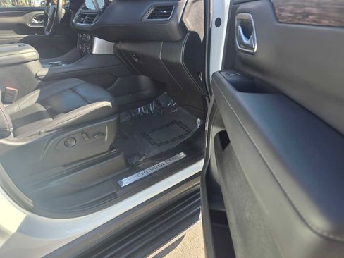 Used 2024 Chevrolet Tahoe LT image 10