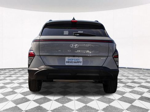 Certified 2025 Hyundai Kona SEL AWD/4WD image 9