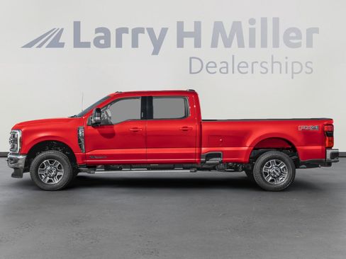 Used 2026 Ford F350 Lariat w/ Black Appearance Package AWD/4WD image 3