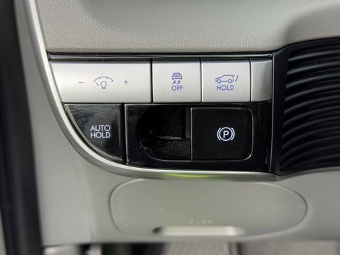 Used 2024 Hyundai Ioniq 5 SEL image 16