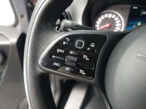Used 2024 Mercedes-Benz Sprinter 2500 image 10