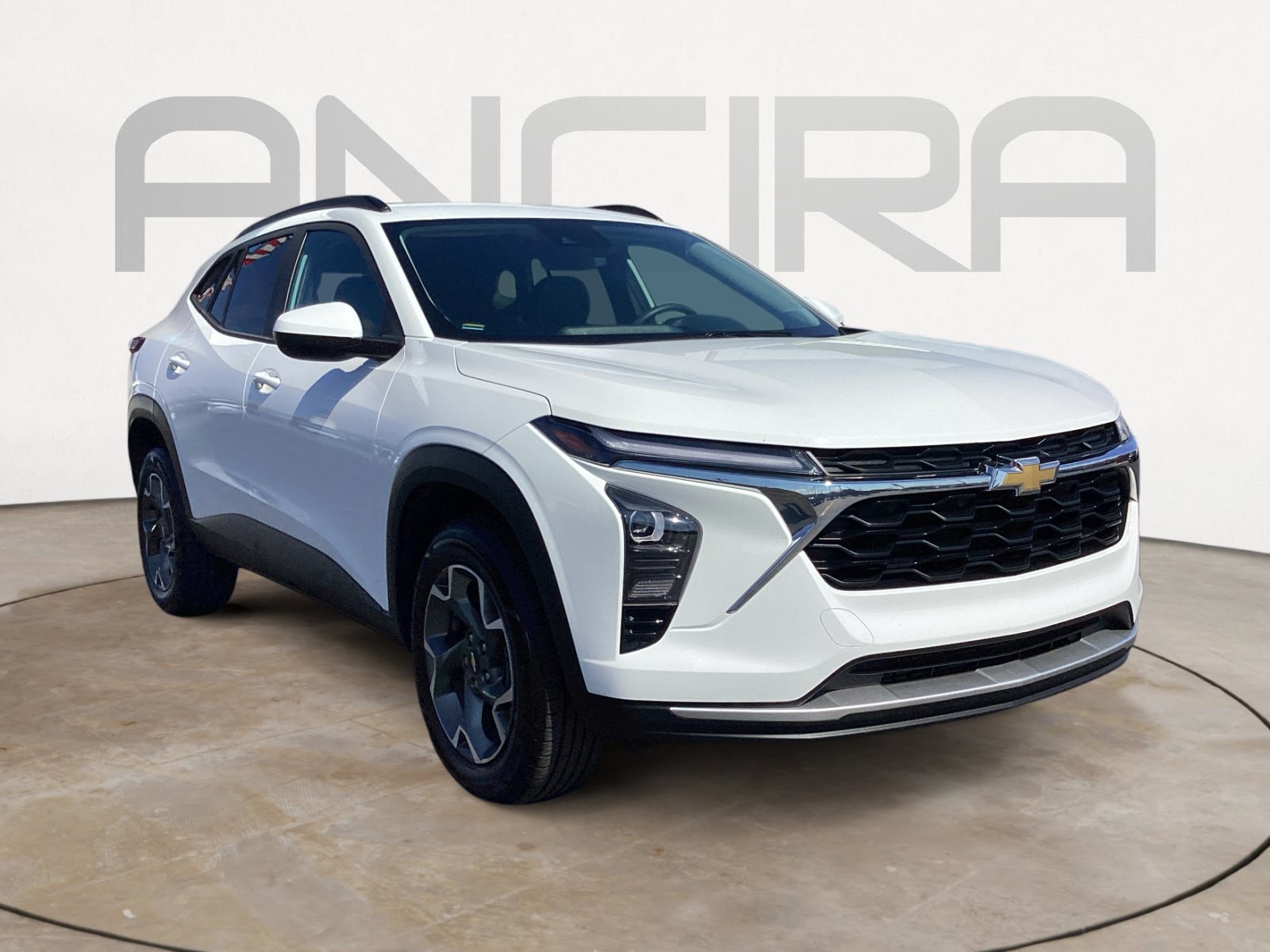 Used 2025 Chevrolet Trax LT FWD image 7