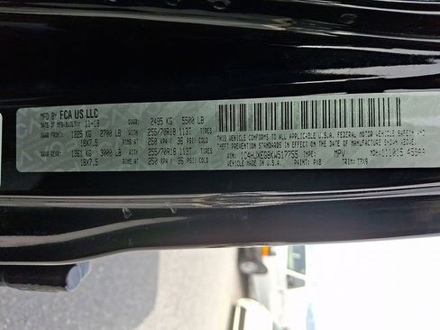 Used 2019 Jeep Wrangler Unlimited Sahara image 20