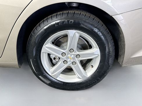 Used 2022 Chevrolet Malibu LT image 37