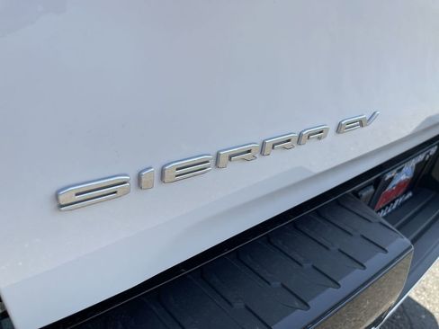 New 2025 GMC Sierra EV Denali image 32