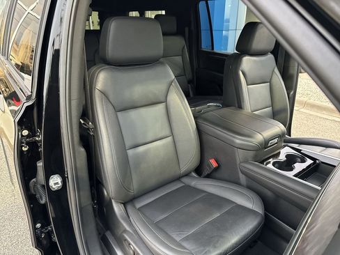 Certified 2025 Chevrolet Suburban Z71 AWD/4WD image 27