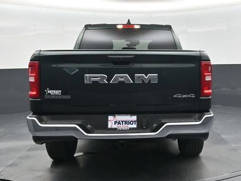 New 2026 RAM 1500 4x4 Crew Cab image 22