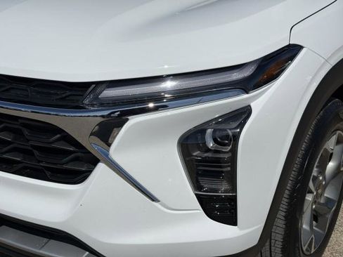 New 2026 Chevrolet Trax LT w/ LT Convenience Package image 14