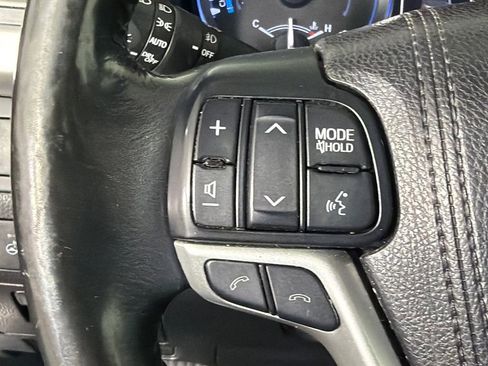 Used 2017 Toyota Highlander Limited Platinum AWD/4WD image 27