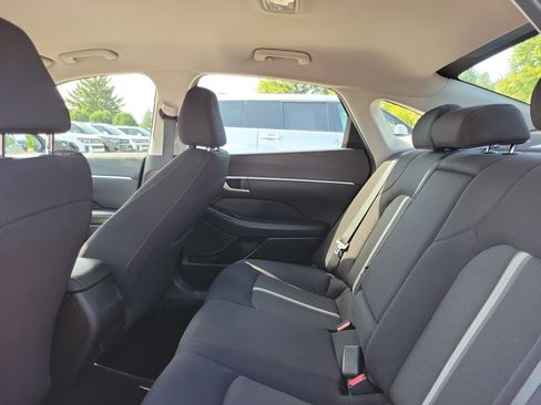 Used 2025 Hyundai Sonata SEL FWD image 11